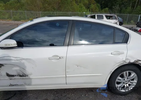 2011 Nissan Altima 2.5 S z USA, uszkodzony, nr VIN 1N4AL2AP6BN446460